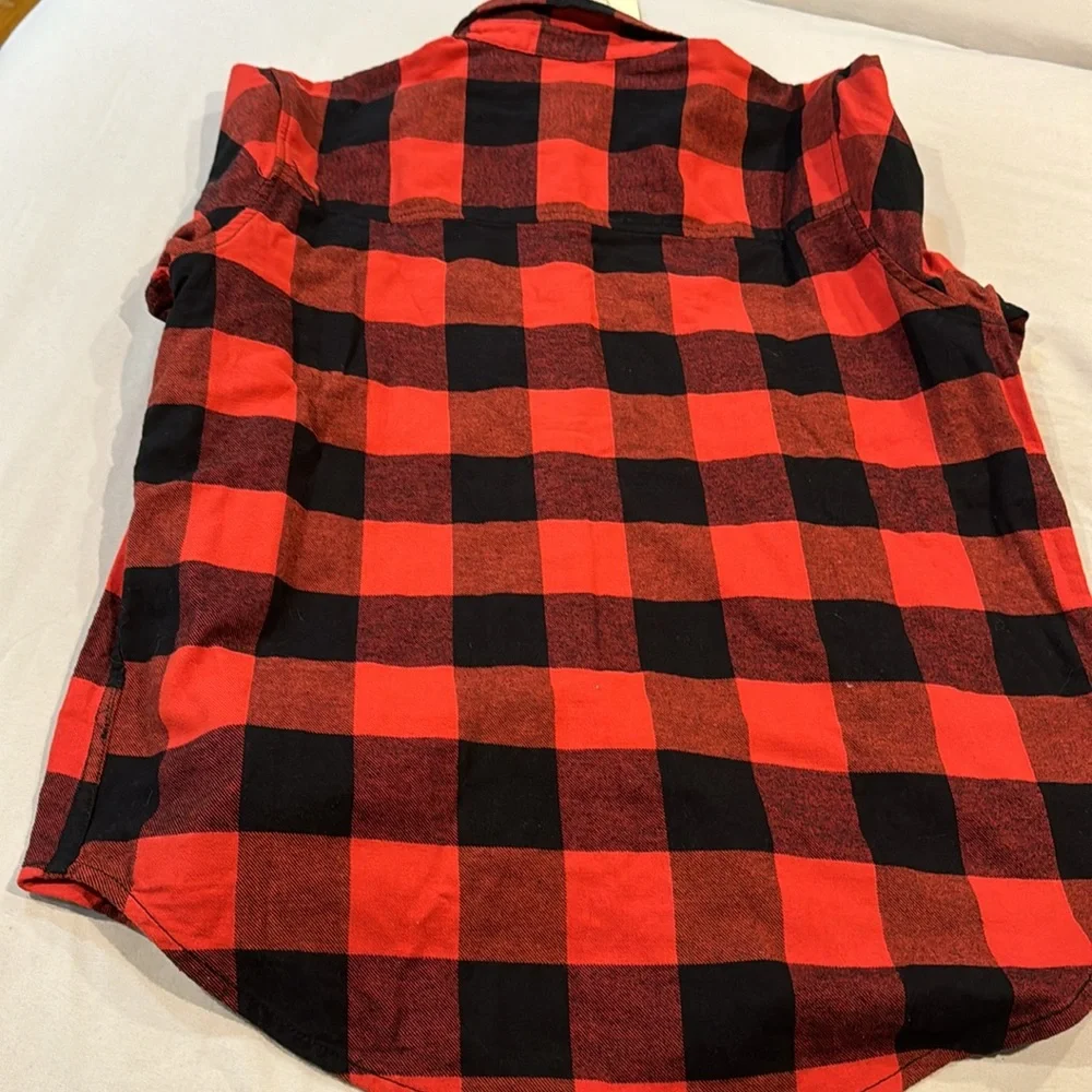 NWT button down - Picture 4 of 4